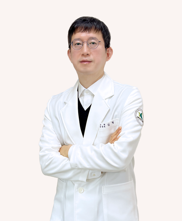 홈페이지_의료진프로필사진2.png